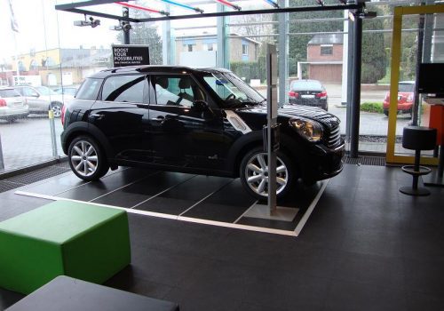 Car showroom with Flexi-Tile black tiles
